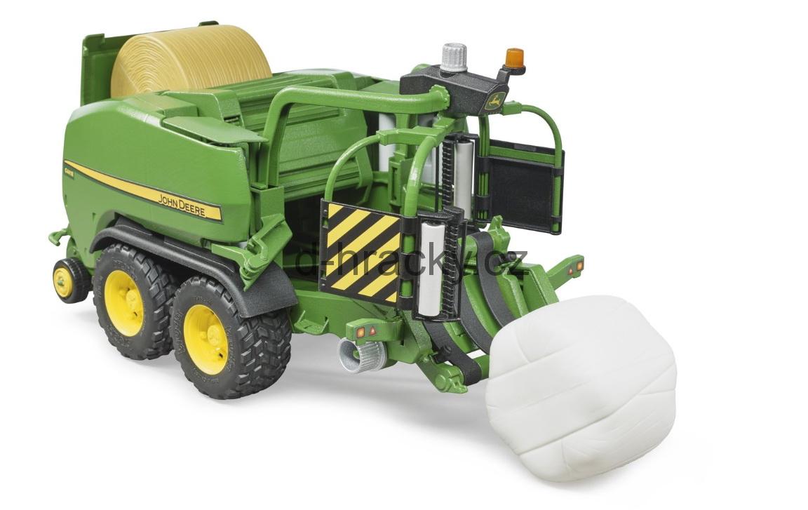 Bruder 2032 Balíkovač s obalovačem JOHN DEERE C441R
