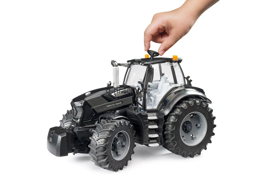 Bruder 3162 DEUTZ-FAHR 8280 TTV Warrior